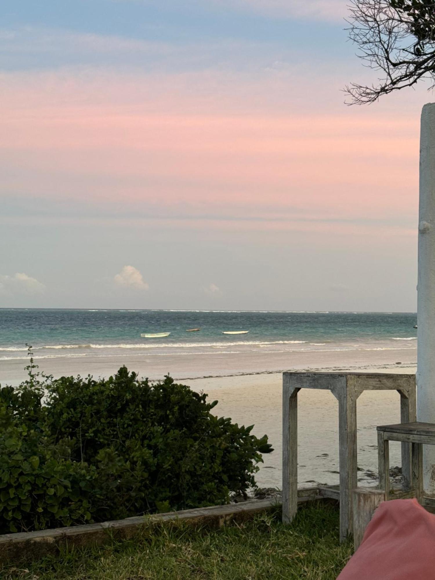 Ocean Paradise Beach Apartment Galu ภายนอก รูปภาพ